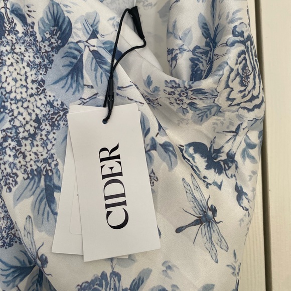 CIDER Blue and white print cocktail dress - Picture 6 of 7